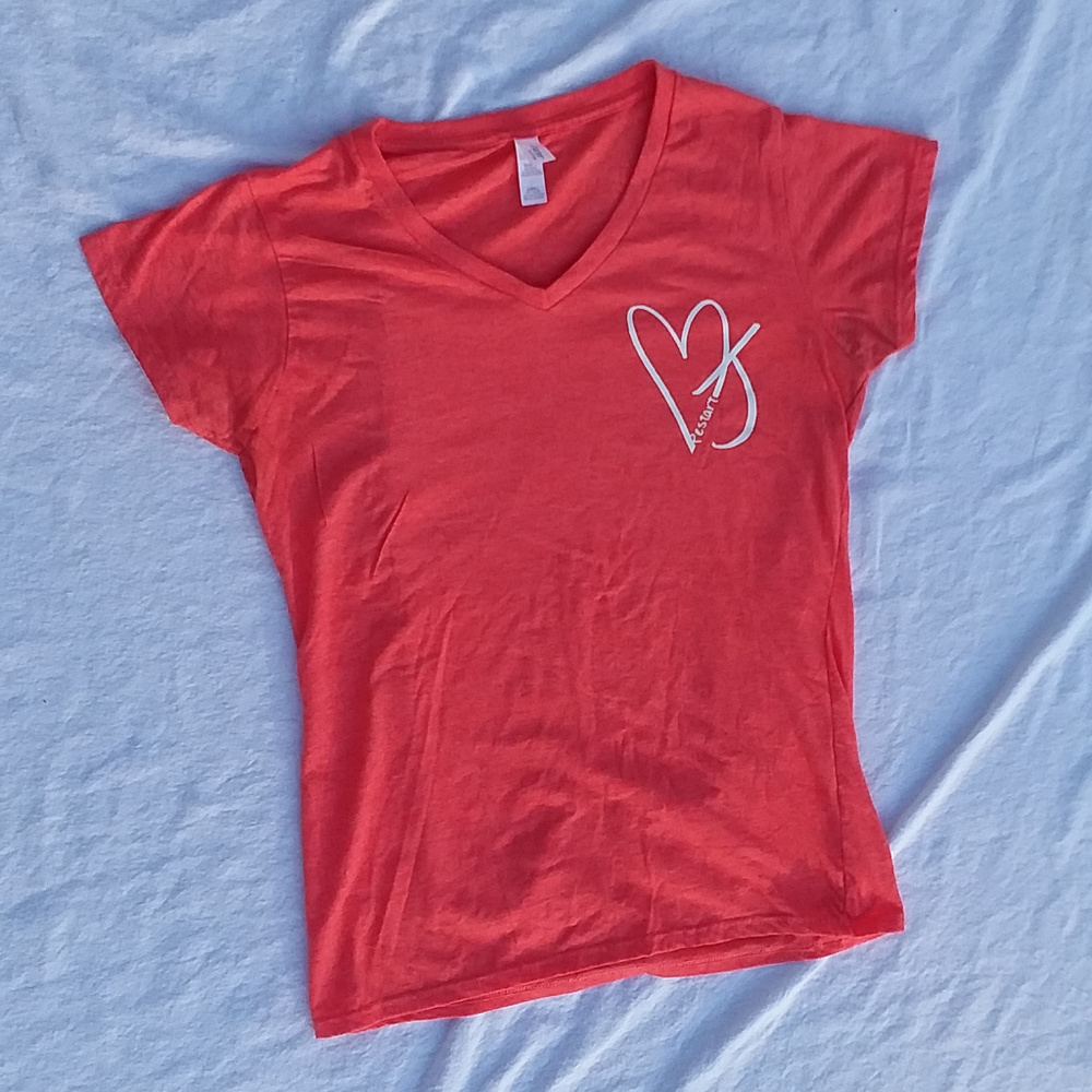 peach GILDAN vneck short sleeve top